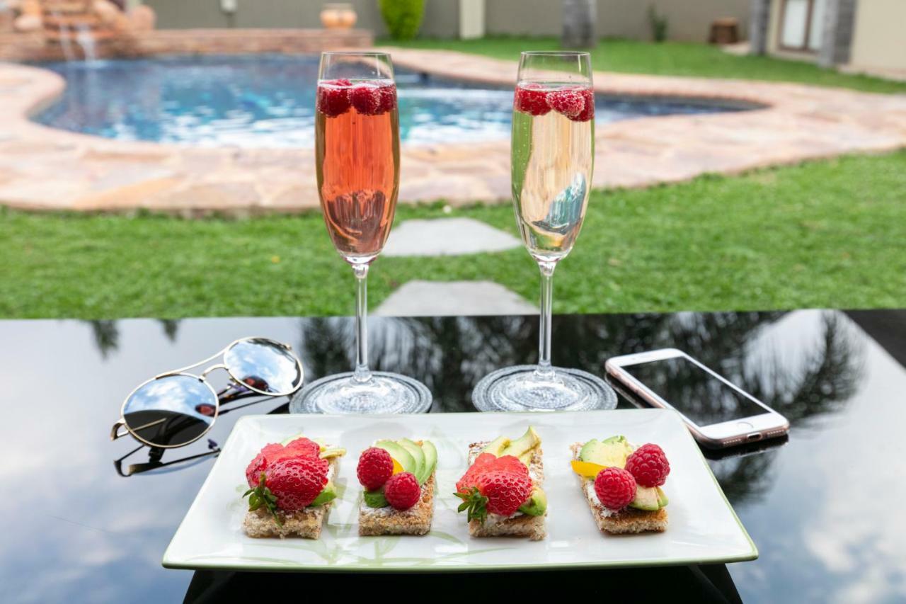 גאבורון Orchid Luxury Boutique Guesthouse מראה חיצוני תמונה